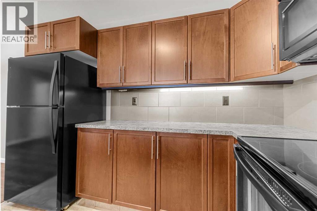 Listing photo – 412, 3 Broadway Rise, Sylvan Lake