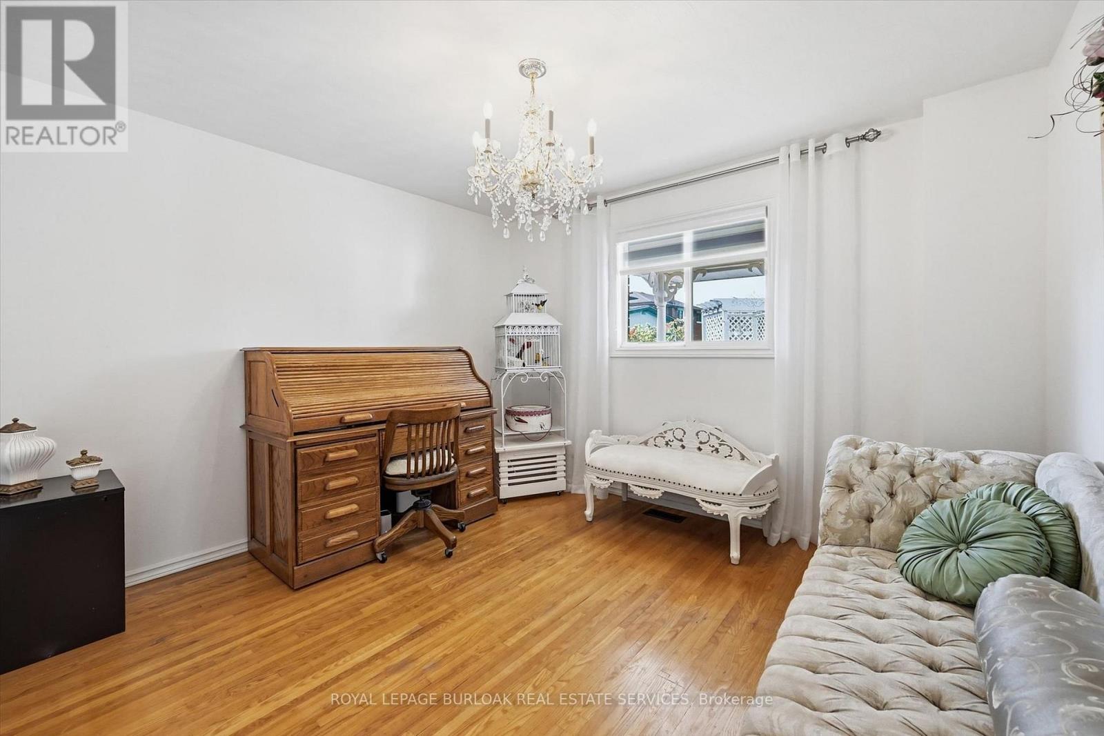 83 OAKRIDGE DRIVE - 20