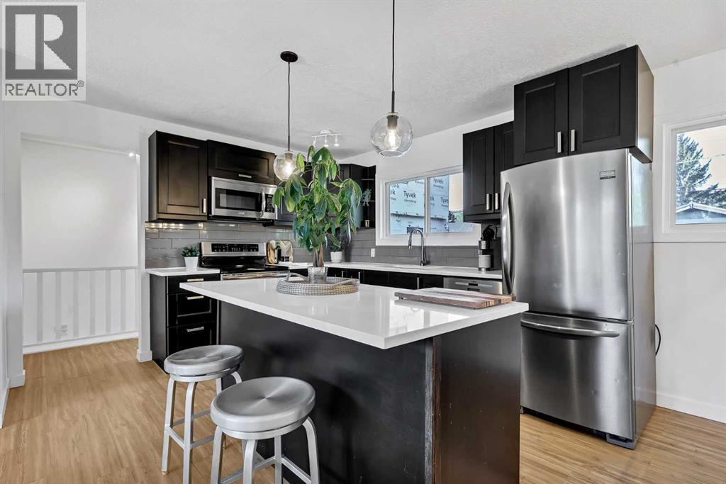 8007 36 Avenue NW - photo 10