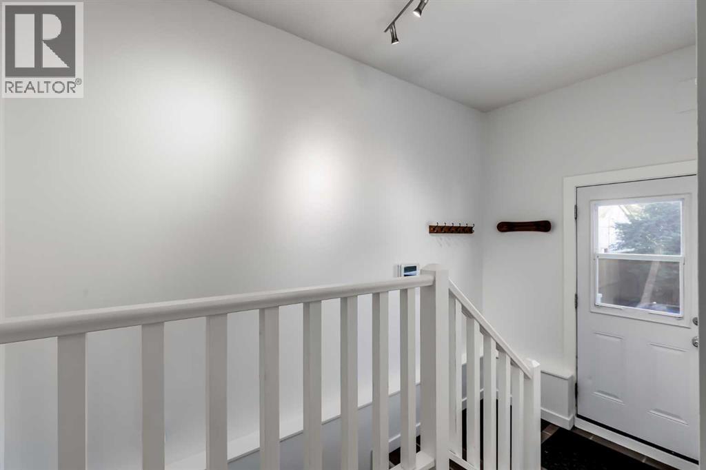 8007 36 Avenue NW - photo 24