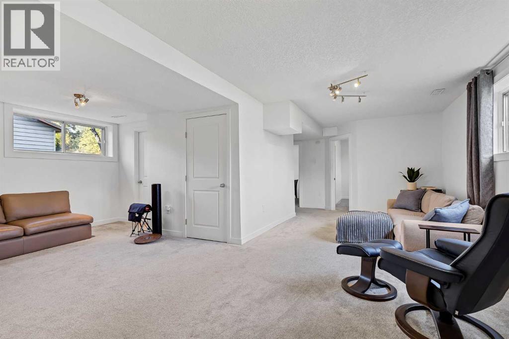 8007 36 Avenue NW - photo 25