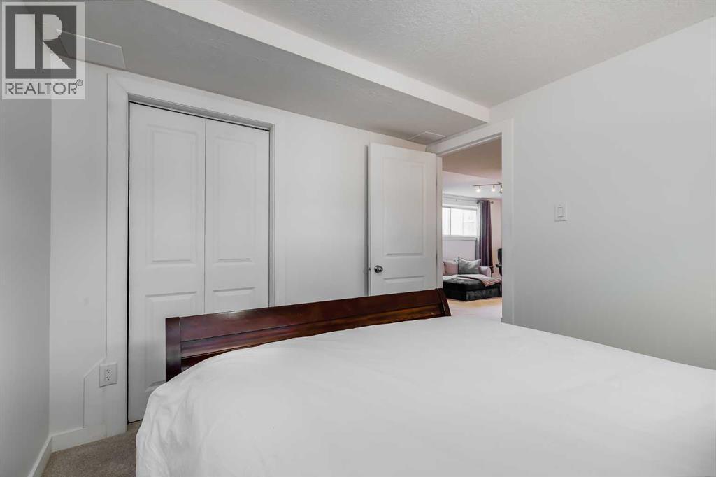 8007 36 Avenue NW - photo 30