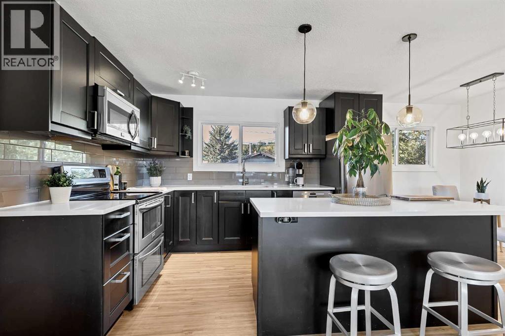 8007 36 Avenue NW - photo 8