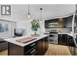 Bedroom - 8007 36 Avenue Nw, Calgary, AB T3B1V8 Photo 11