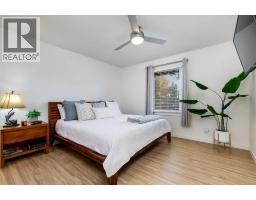 Storage - 8007 36 Avenue Nw, Calgary, AB T3B1V8 Photo 14