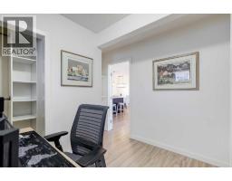8007 36 Avenue Nw, Calgary, AB T3B1V8 Photo 22