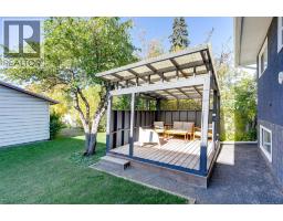 8007 36 Avenue Nw, Calgary, AB T3B1V8 Photo 35
