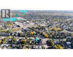 8007 36 Avenue Nw, Calgary, AB T3B1V8 Photo 43
