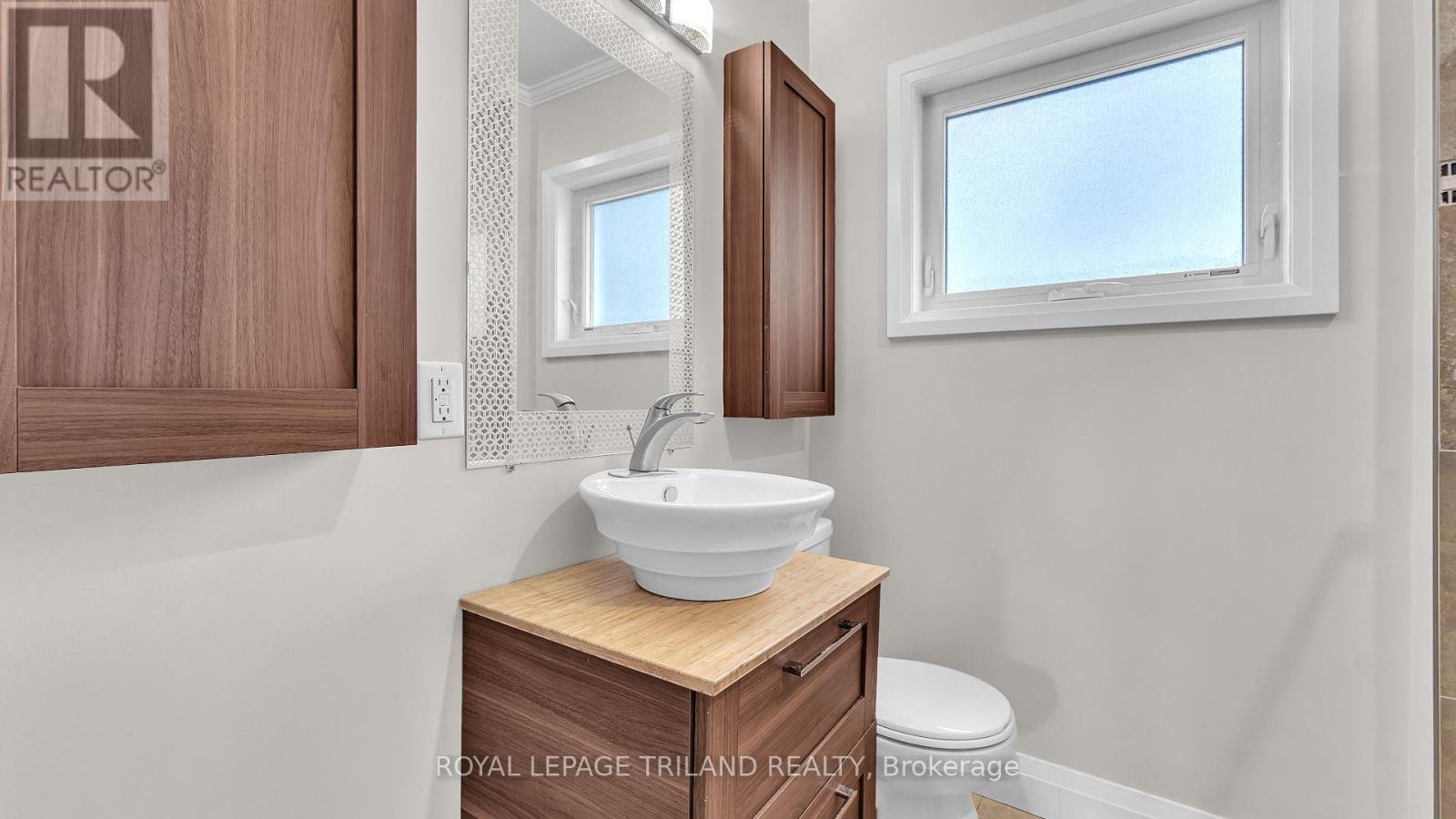 205 ERIE STREET - Image 18