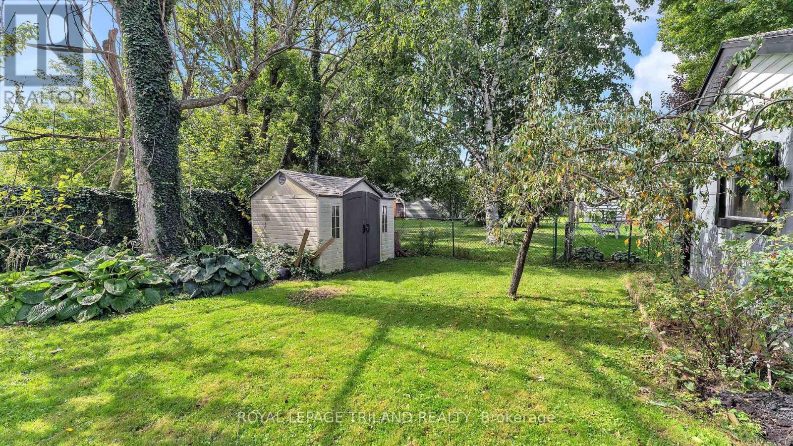 205 ERIE STREET - Image 33