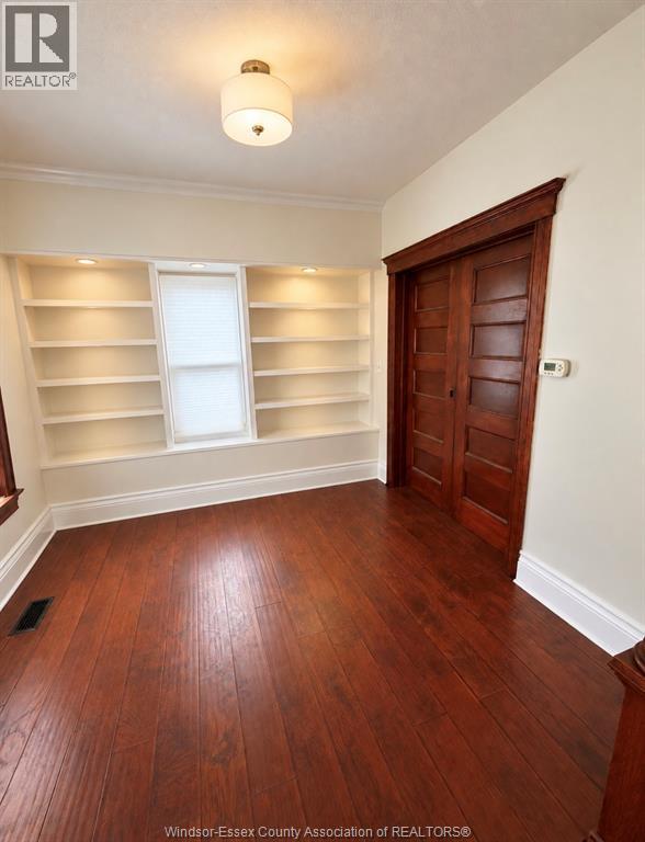231 Gladstone — photo 10