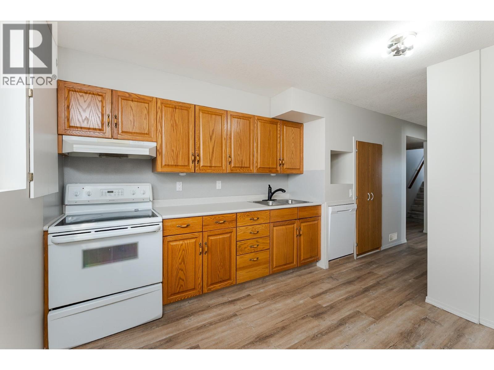 329 IRWIN STREET - 20