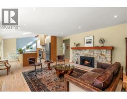 164 Crescent Rd E, Qualicum Beach, BC V9K1L6 Photo 27