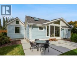 164 Crescent Rd E, Qualicum Beach, BC V9K1L6 Photo 45