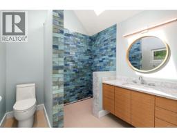 164 Crescent Rd E, Qualicum Beach, BC V9K1L6 Photo 44