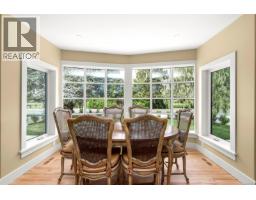 164 Crescent Rd E, Qualicum Beach, BC V9K1L6 Photo 25