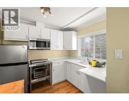 164 Crescent Rd E, Qualicum Beach, BC V9K1L6 Photo 52