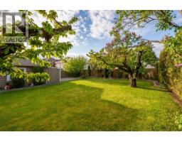 1040 Laurier Avenue, Kelowna, BC V1Y6B1 Photo 36