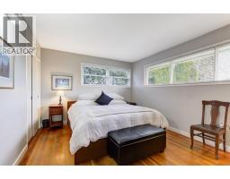 1040 Laurier Avenue, Kelowna, BC V1Y6B1 Photo 17