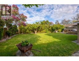 1040 Laurier Avenue, Kelowna, BC V1Y6B1 Photo 35