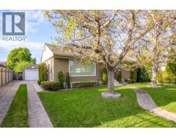 1040 Laurier Avenue, Kelowna, BC V1Y6B1 Photo 39