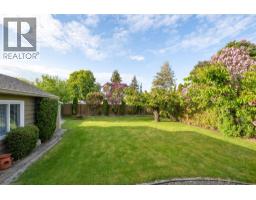 1040 Laurier Avenue, Kelowna, BC V1Y6B1 Photo 33