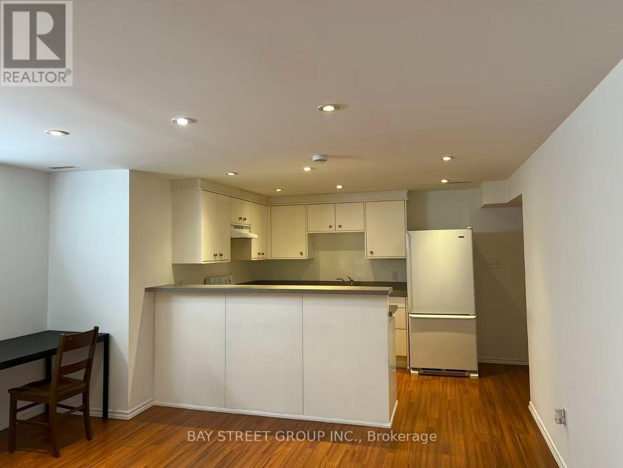29 HARNISH CRESCENT, Toronto (Newtonbrook East) — photo 12