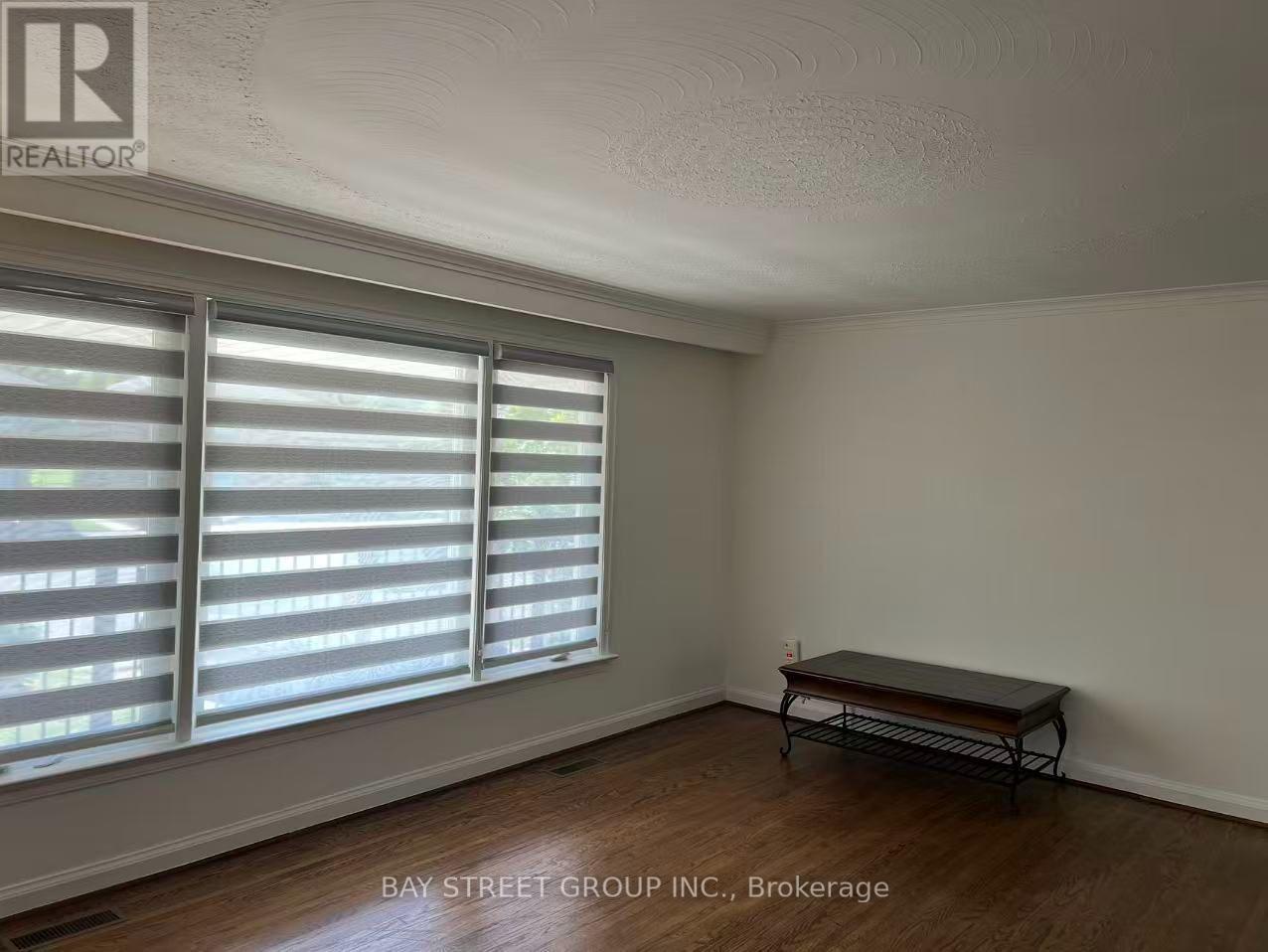29 HARNISH CRESCENT, Toronto (Newtonbrook East) — photo 8