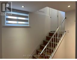 29 Harnish Crescent, Toronto, ON M2M2C2 Photo 11