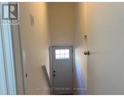 29 Harnish Crescent, Toronto, ON M2M2C2 Photo 25