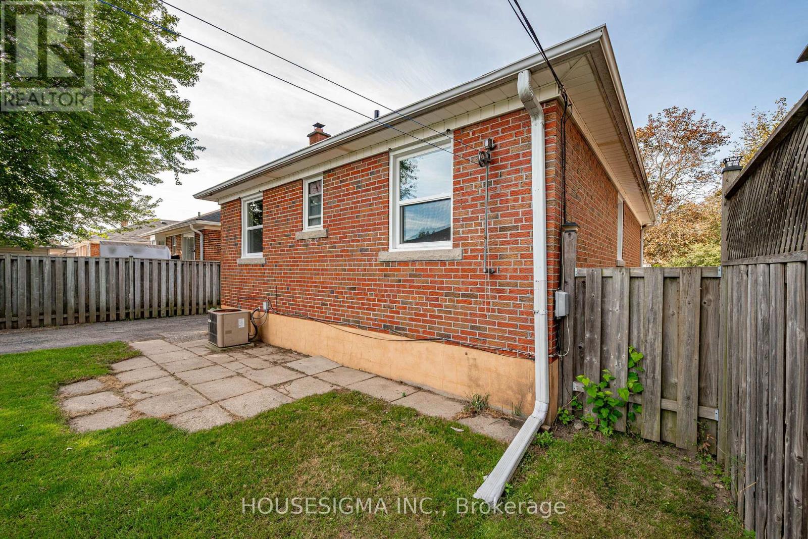 309 BALDWIN STREET - Image 35