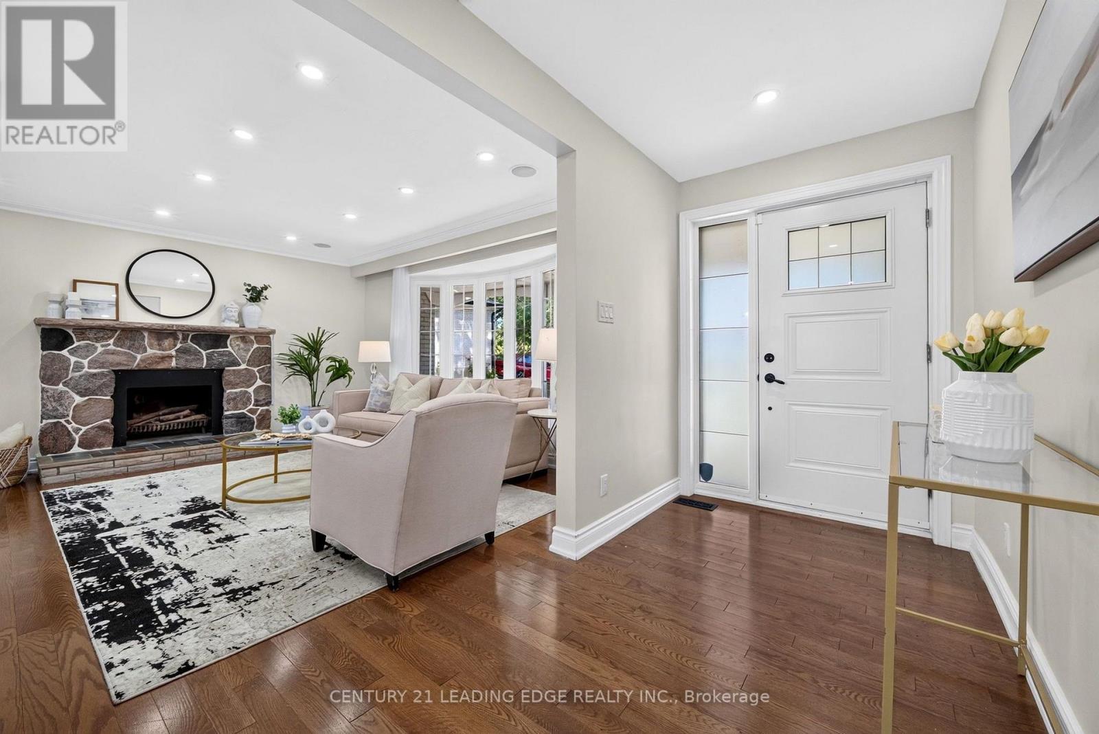 24 LINCOLN GREEN DRIVE - 10