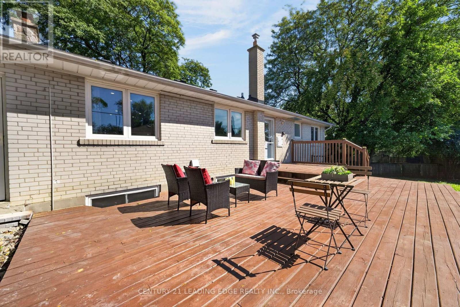 24 LINCOLN GREEN DRIVE - Image 47