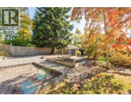 4144 Browning Road, Sechelt, BC V7Z0A2 Photo 32