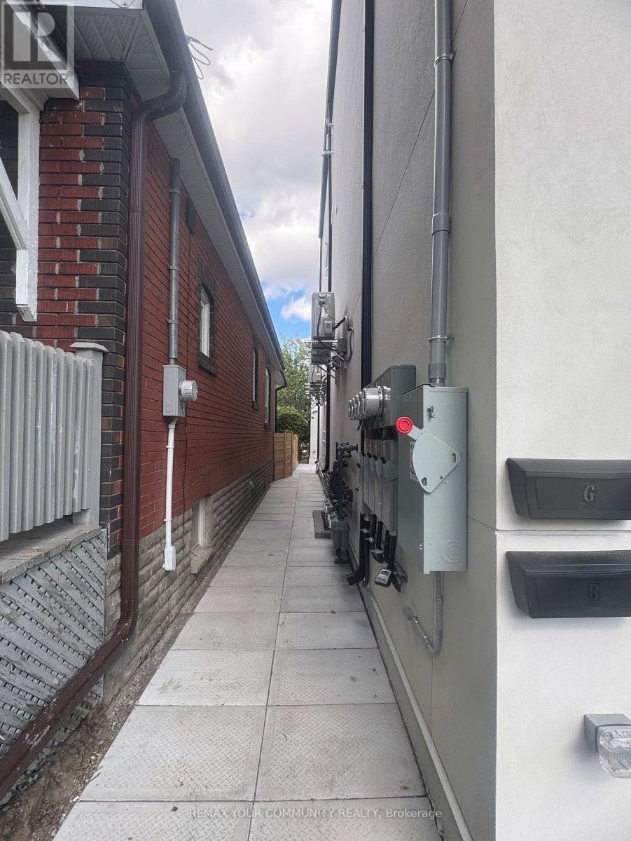 Photo of 222 Belgravia Avenue