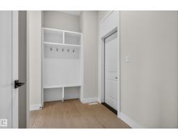 7662 Kimiwan Cr Sw, Edmonton, AB T6W5W2 Photo 43