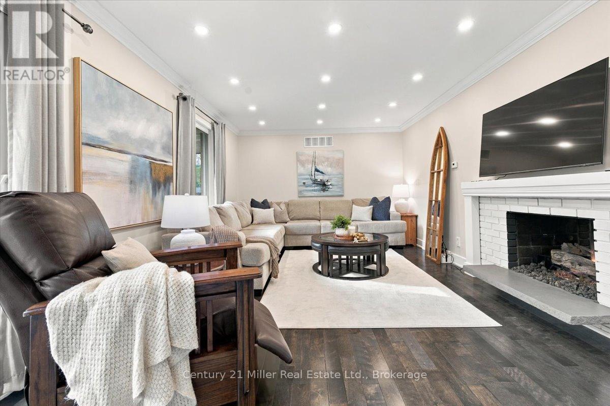 37 TULIP STREET, Oakville (BR Bronte) — photo 7