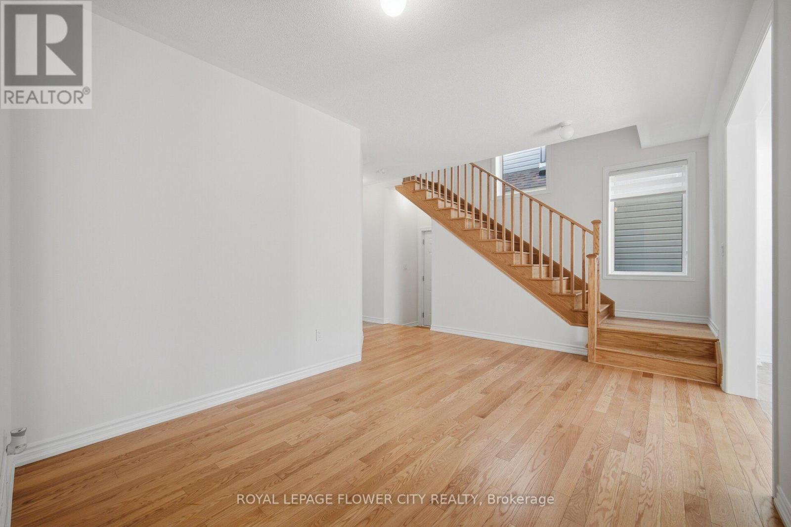 44 ROCHESTER DRIVE - 10