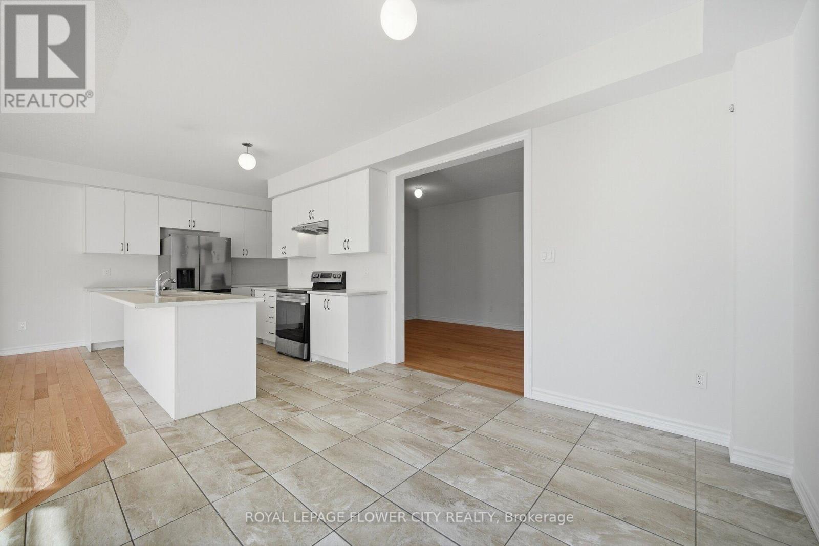 44 ROCHESTER DRIVE - 12