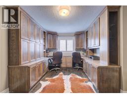 5pc Ensuite bath - 7 Stock Court, Cambridge, ON N3C3R4 Photo 11