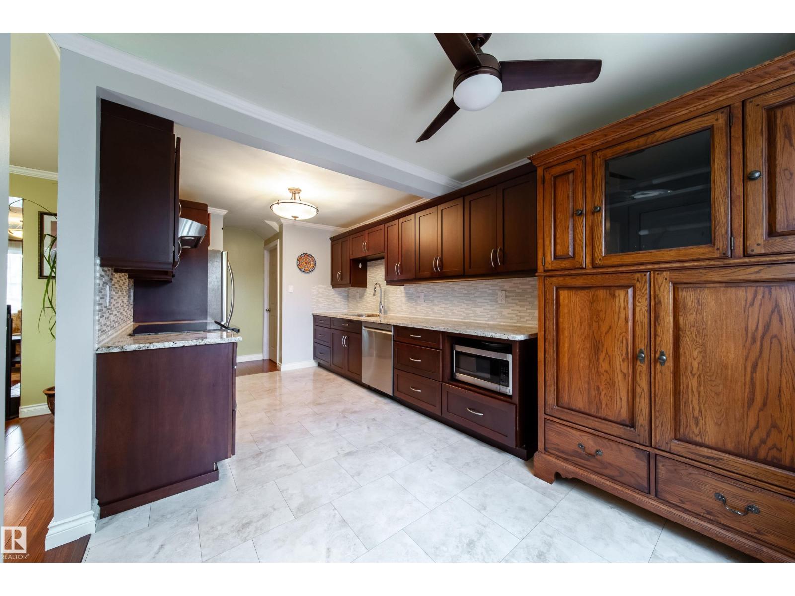 #5 11111 26 AV NW - 14