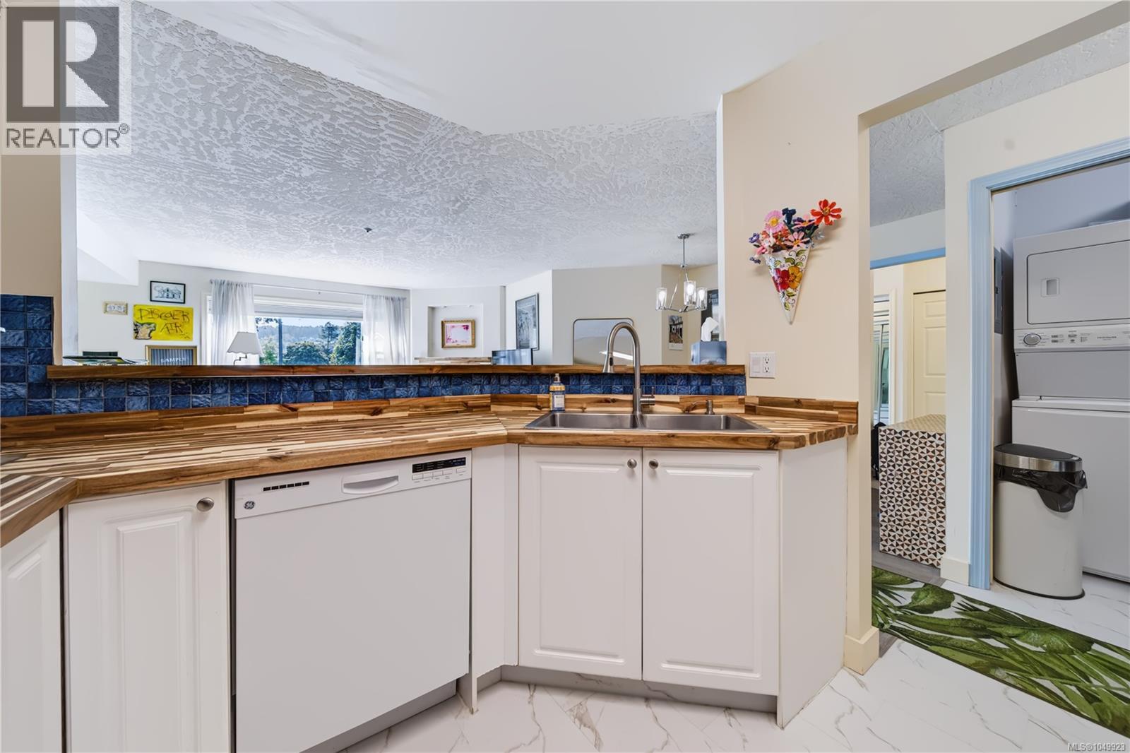 #212 4965 Vista View Cres - 5