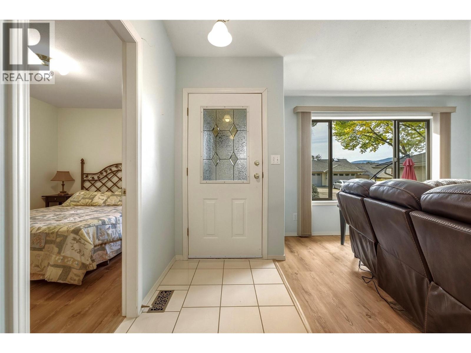 #55 1400 14th Avenue - 7