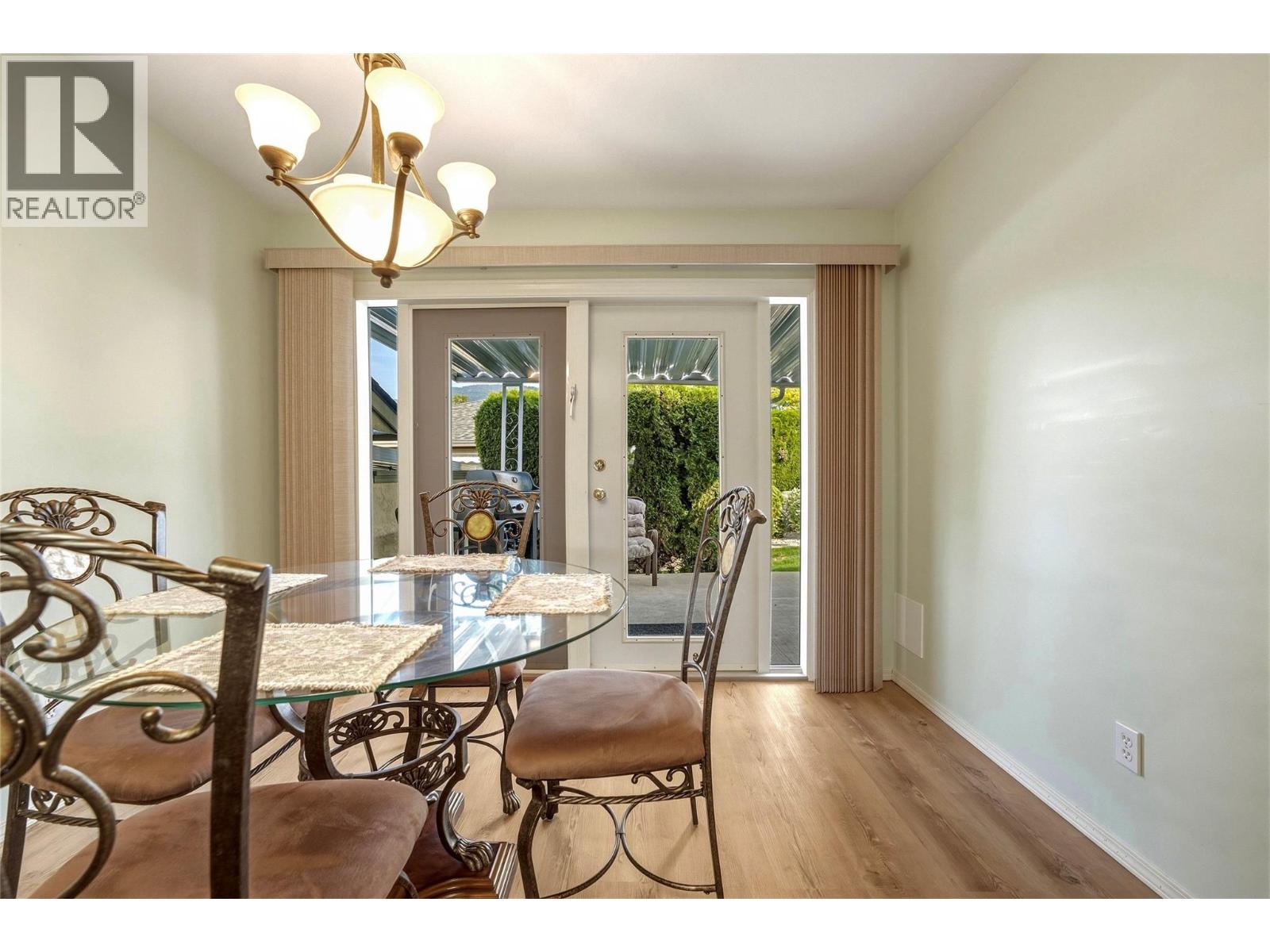 #55 1400 14th Avenue - 13