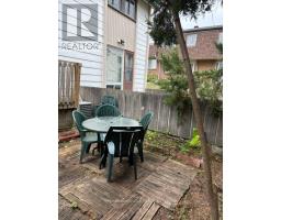 912 B Elmsmere Drive, Ottawa, ON K1J7T6 Photo 21