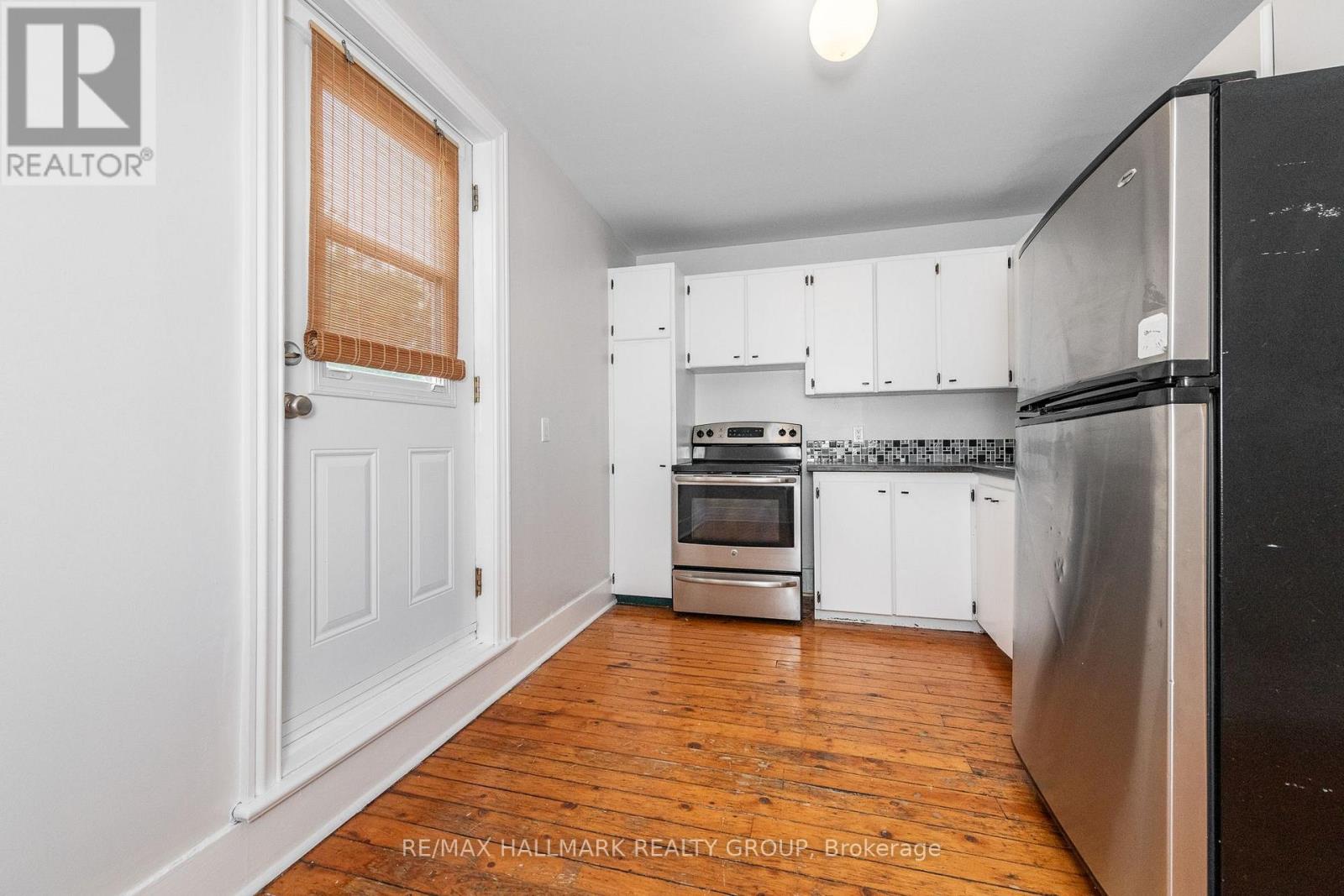 230 PERCY STREET - 23