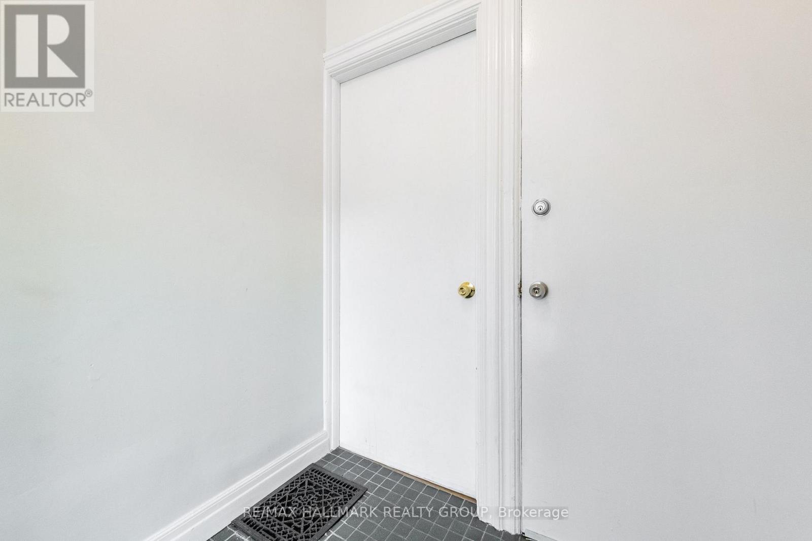 230 PERCY STREET, Ottawa — photo 5