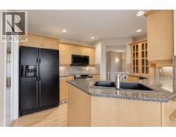 Dining room - 2605 Copper Ridge Drive, West Kelowna, BC V4T2M8 Photo 11