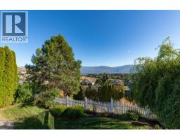 2605 Copper Ridge Drive, West Kelowna, BC V4T2M8 Photo 17
