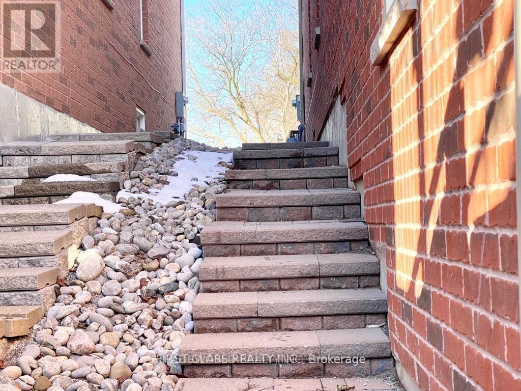 BSMT - 9 WILEY AVENUE, Richmond Hill (Westbrook) — photo 2